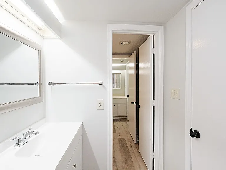 10 Spring Ct — Photo 7
