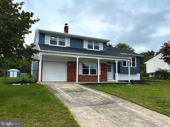 46 Evergreen Ln, Burlington, NJ 08016