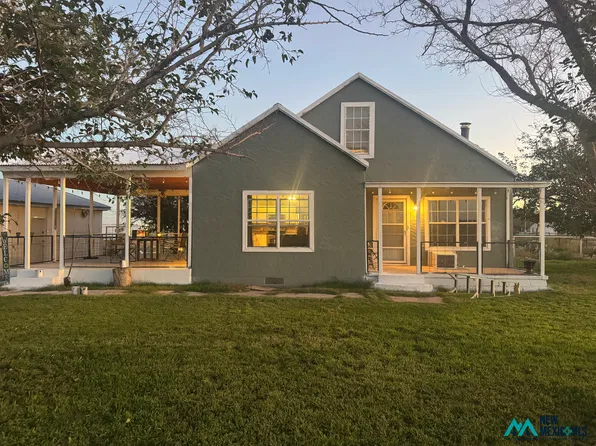1903 Tower Dr, Carlsbad, NM 88220
