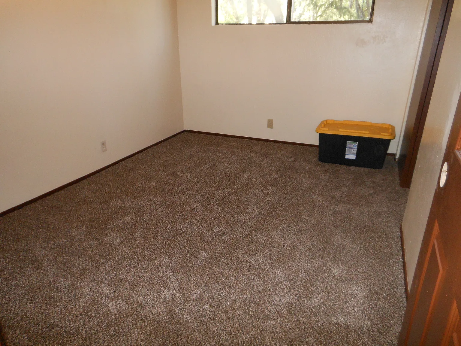 3 bed, 1.5 bath, 1310 sqft, $1,850 — Photo 4