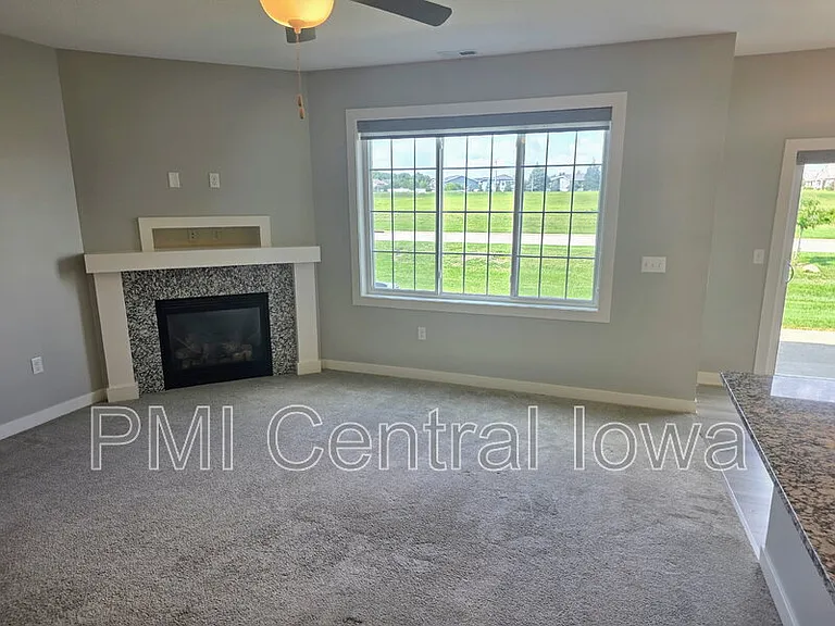 9643 Turnpoint Dr — Photo 12