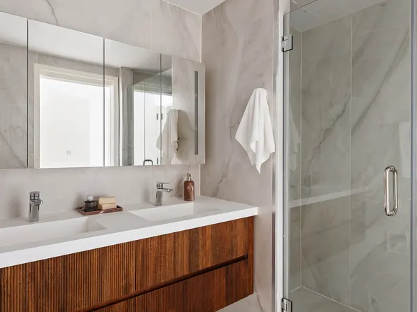 355 West 39th Street image 7 of 8