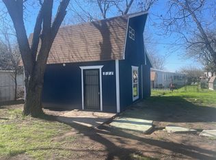 511 Denver St, Alvord, TX 76225