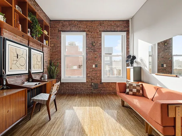 633 E 11th St APT 21, Manhattan, NY 10009