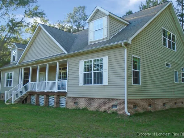 111 Creek Bend Dr, Vass, NC 28394