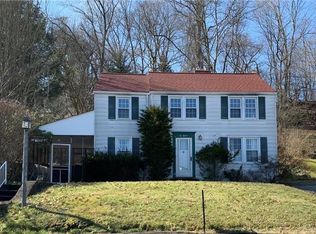 215 Maryland Dr, Glenshaw, PA 15116