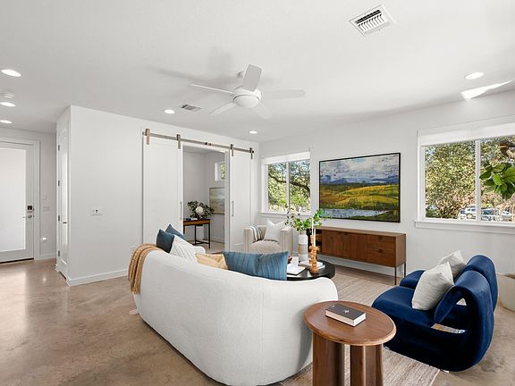 3rd image of 4111 Spicewood Springs Rd Unit 1