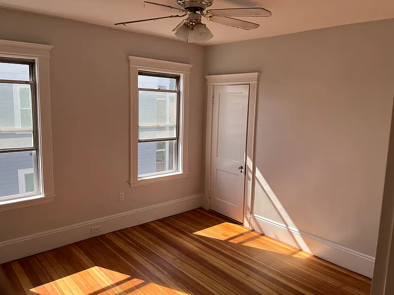 37 Westmoreland St #3 — Photo 9