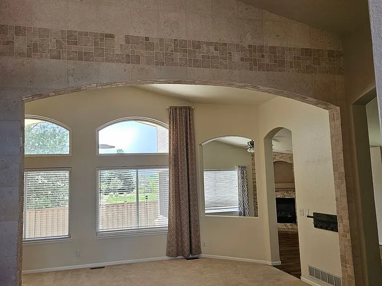 6686 Solana Dr — Photo 3
