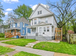720 W Edwards, Springfield, IL 62704