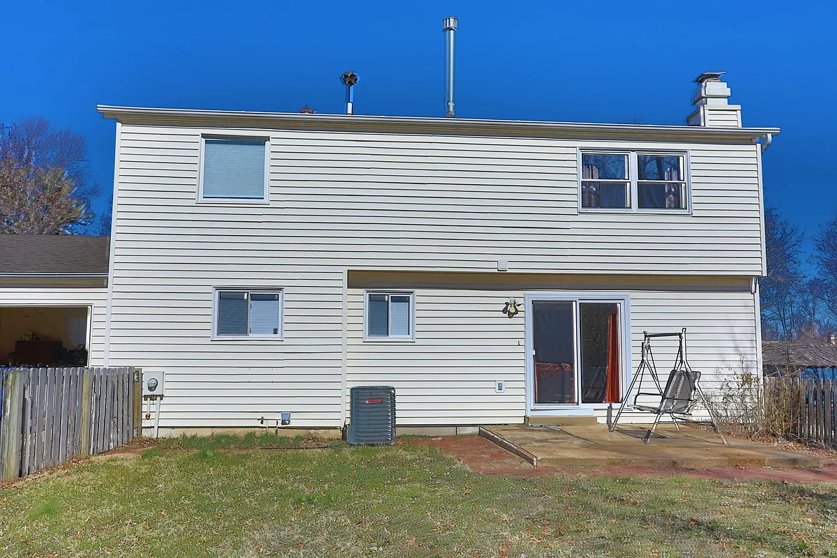 Building Photo - Greenwalk Dr
