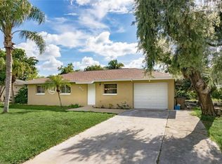 414 Valley Dr, Lehigh Acres, FL 33936