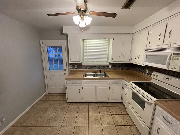 636 R S Bradley Blvd #A — Photo 4
