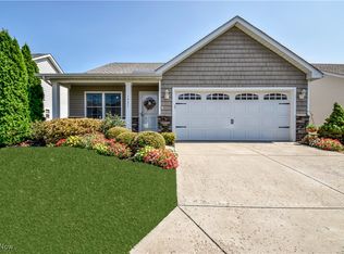 1431 Birdie Ln, Wickliffe, OH 44092