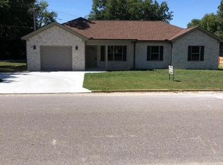 106 Scattered Acres Dr, Dyer, TN 38330