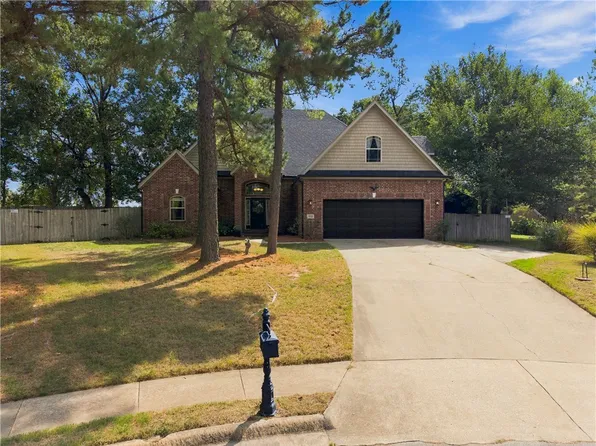 2727 Lemontree Cir, Springdale, AR 72762