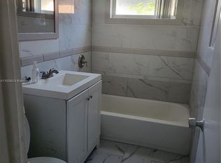 1352 NE 116th St #1352, Miami, FL 33161
