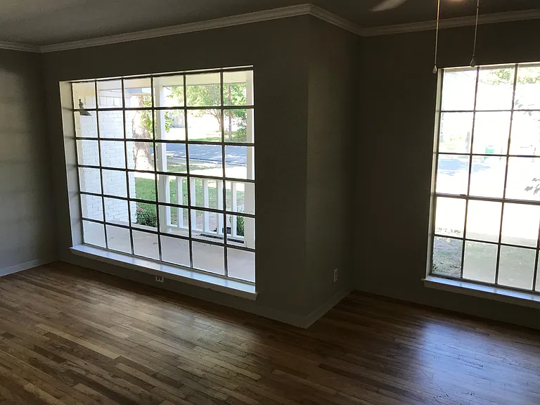 Front sunroom or dining room