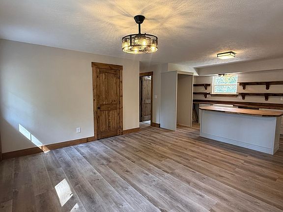 4th image of 2174 Stone Ridge Drive