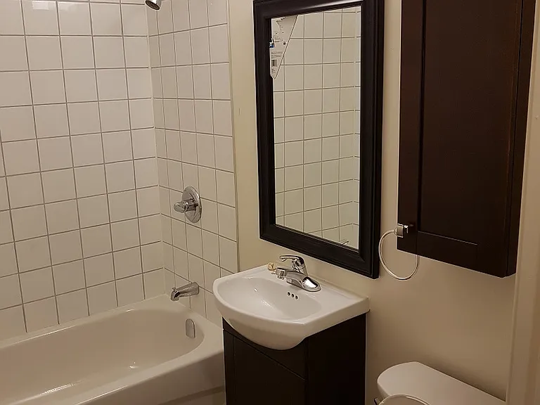 304 Stradbrook Ave #11 — Photo 4