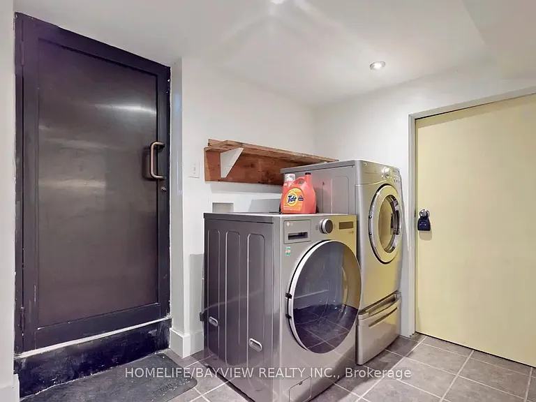 316 Silverthorn Ave — Photo 11