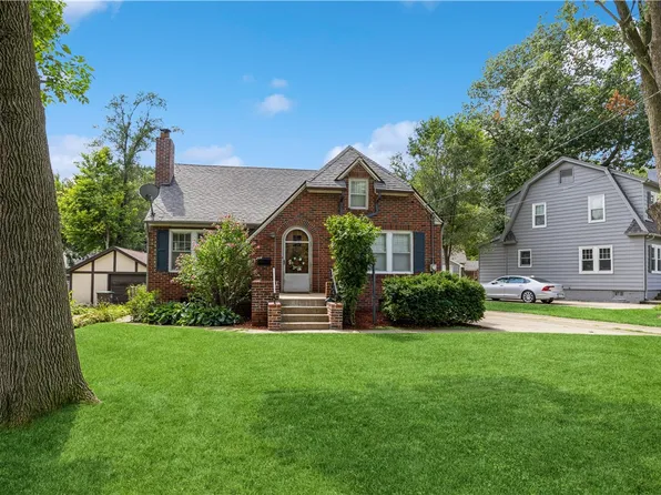 2518 Maryland Pike, Des Moines, IA 50310
