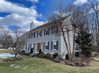 7 Carriage Ln, Maynard, MA 01754