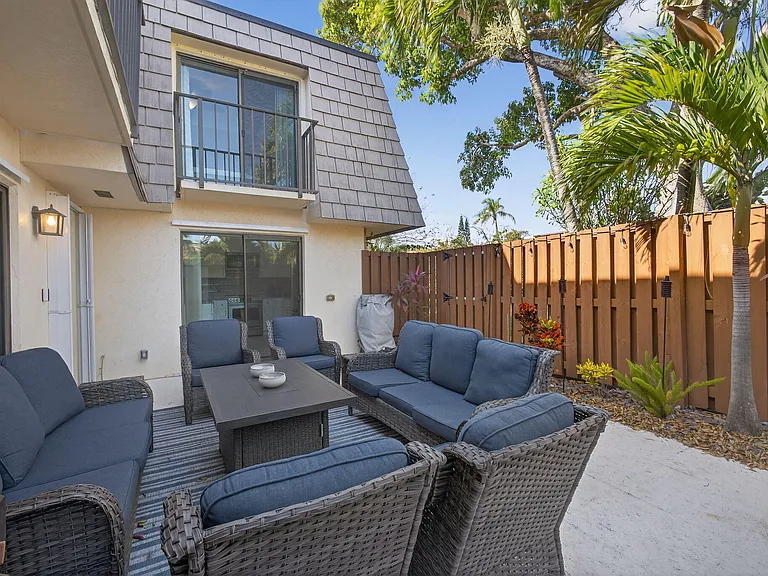 112 Ocean Cove Dr — Photo 7