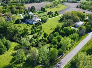 6415 S Windsor Prairie Rd, Deforest, WI 53532
