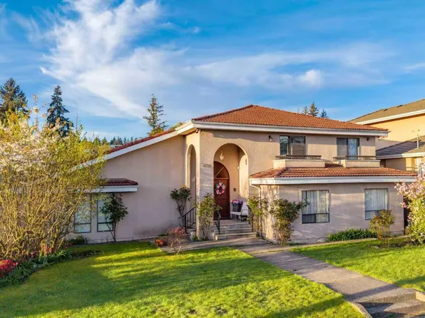 4078 Farrington St, Burnaby, BC V5H 1C7
