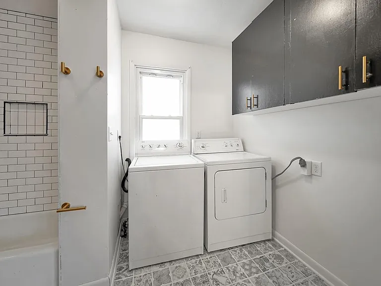 1603 N Cotner Blvd — Photo 11