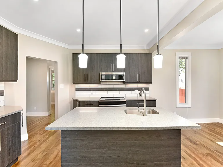 3222 Peter St #1 — Photo 13