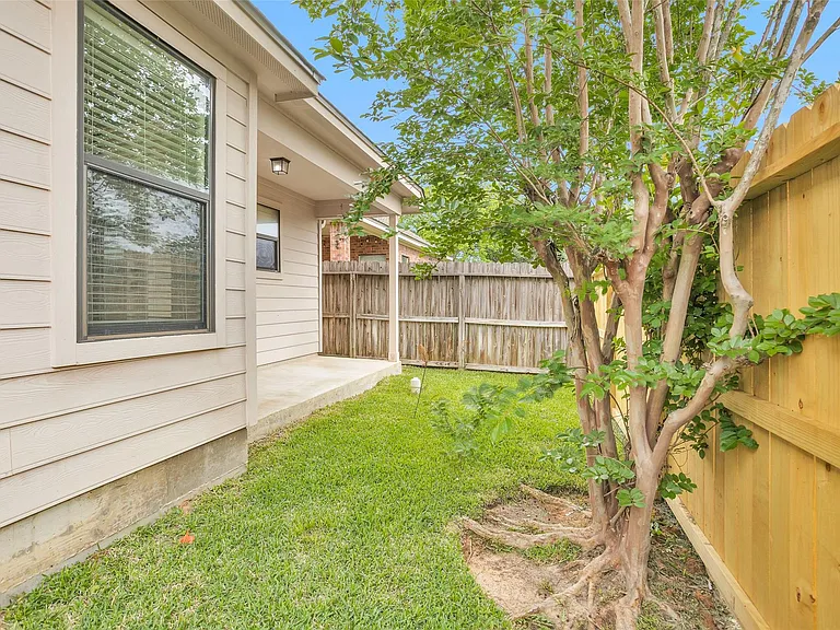 119 Golfview Dr — Photo 11