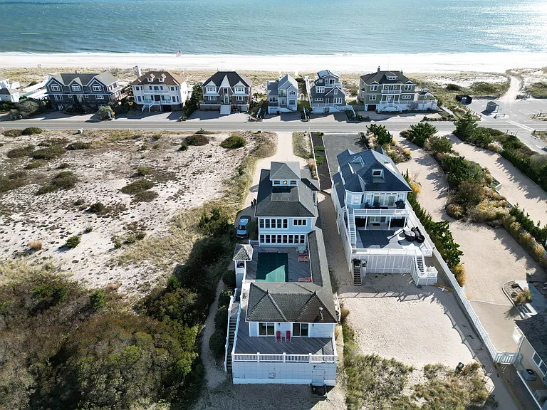 750 Dune Rd — Photo 7