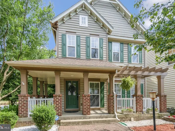 7758 Grandwind Dr, Lorton, VA 22079
