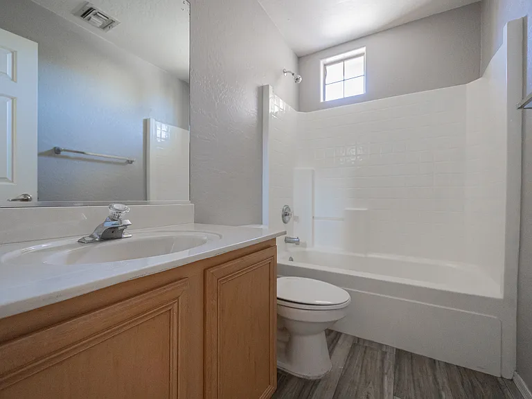 7312 E Mills St — Photo 17