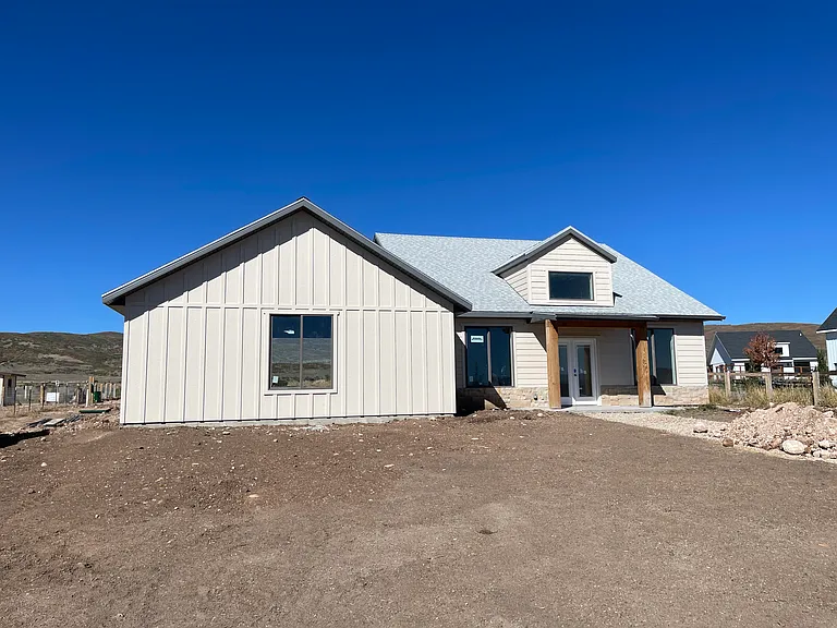 Farmhouse Flats Rd — Photo 1