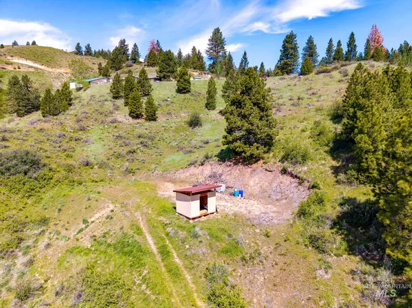 Monida Dr, Boise, ID 83716
