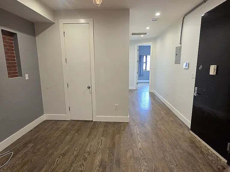 2423 Dean St #2 — Photo 3