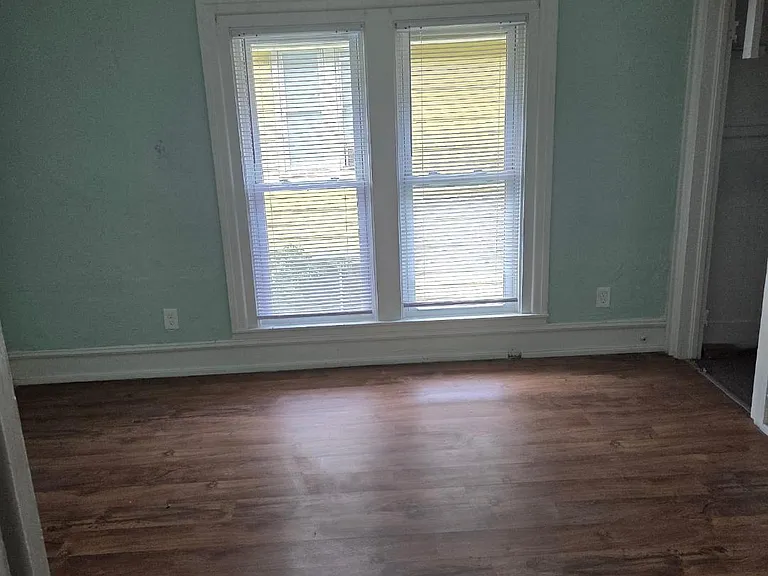 524 N Walnut St #2 — Photo 8