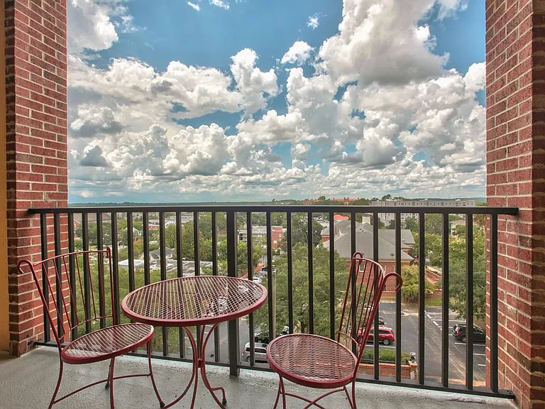215 W College Ave #305 — Photo 11