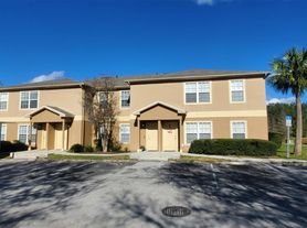 5914 Willow Ridge Dr, Zephyrhills, FL