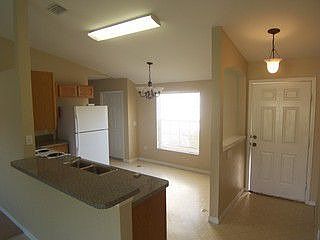 2nd image of 2903 Hopwood Rd