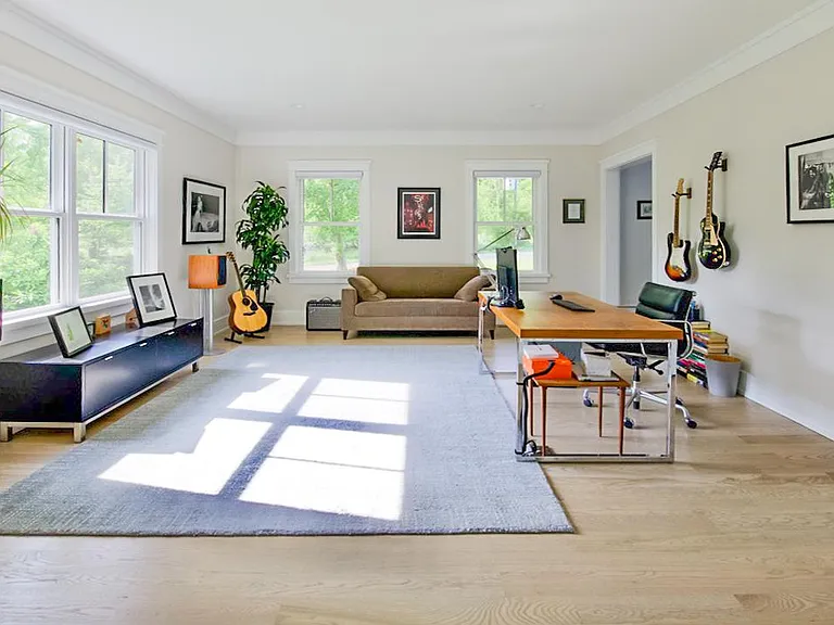 17 Stonybrook Rd — Photo 18