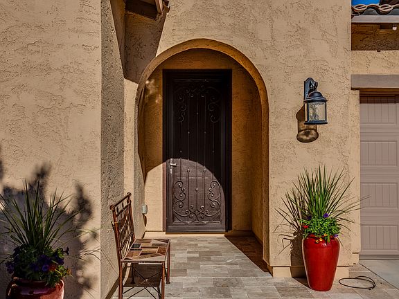 2nd image of 18156 W Glenrosa Ave