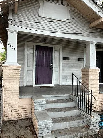 5805 Saint Claude Ave