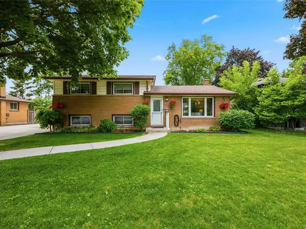 197 Borden St, Sarnia, ON N7S 1E7