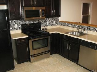 95 Highview Ave #2, Stamford, CT 06907