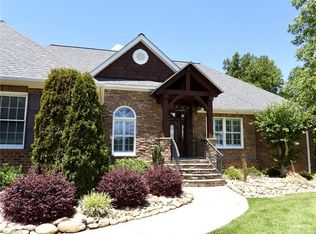 129 Wkte Dr, King, NC 27021