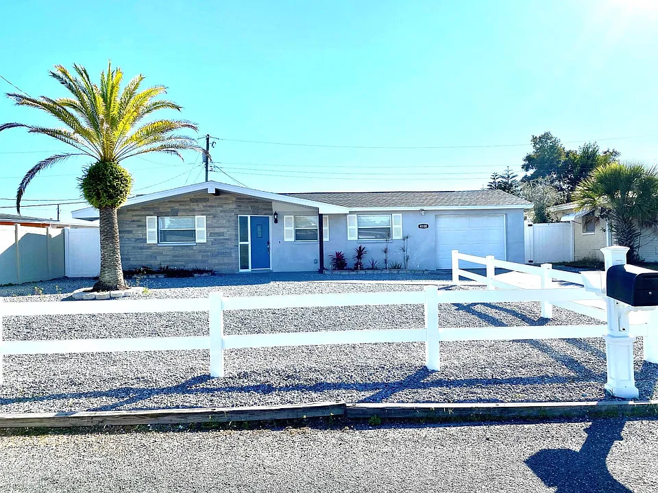 4108 Chesswood Dr